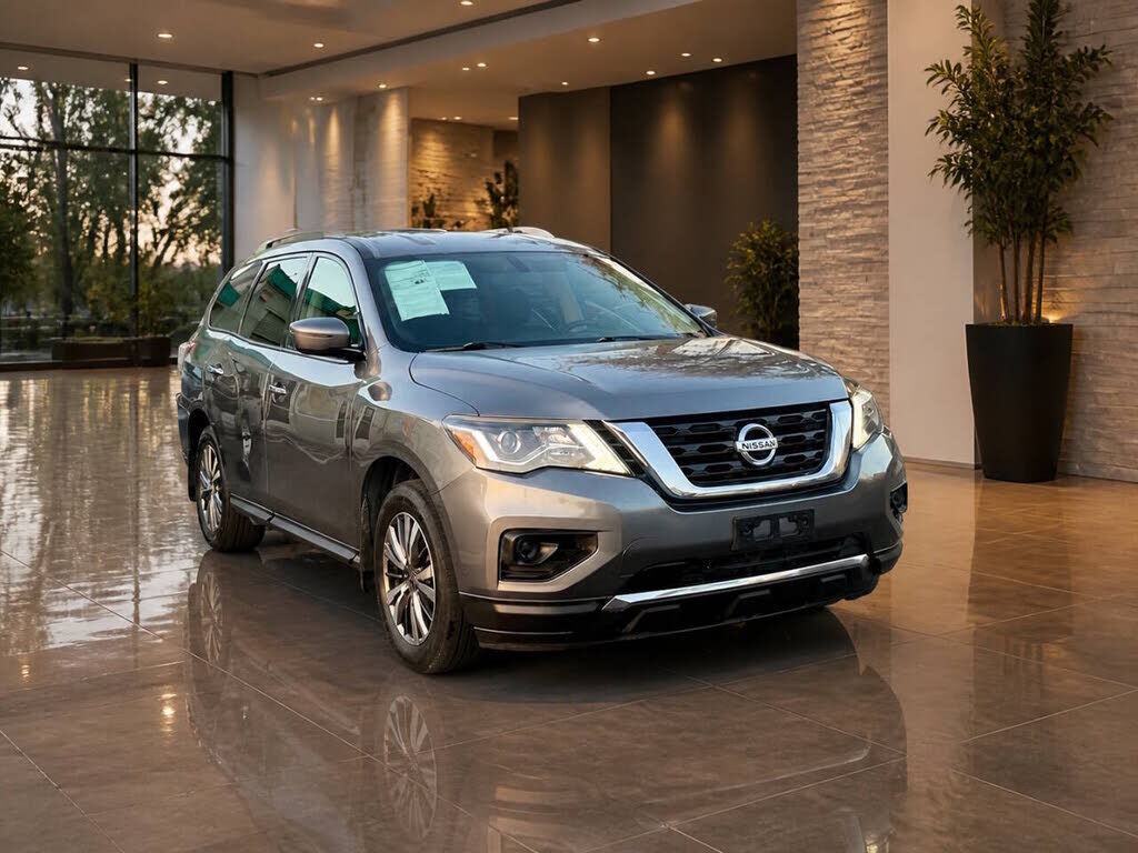 2020 NISSAN Pathfinder