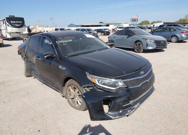 2017 KIA Optima