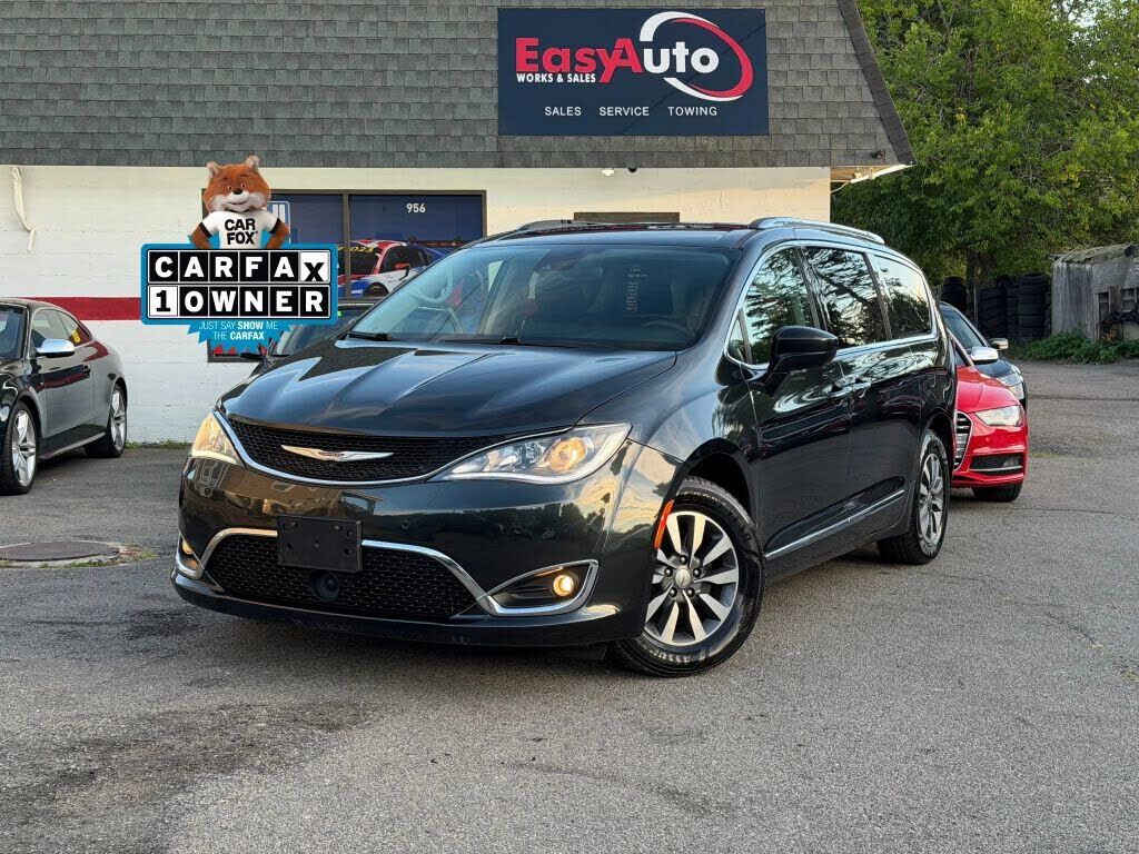 2020 CHRYSLER Pacifica