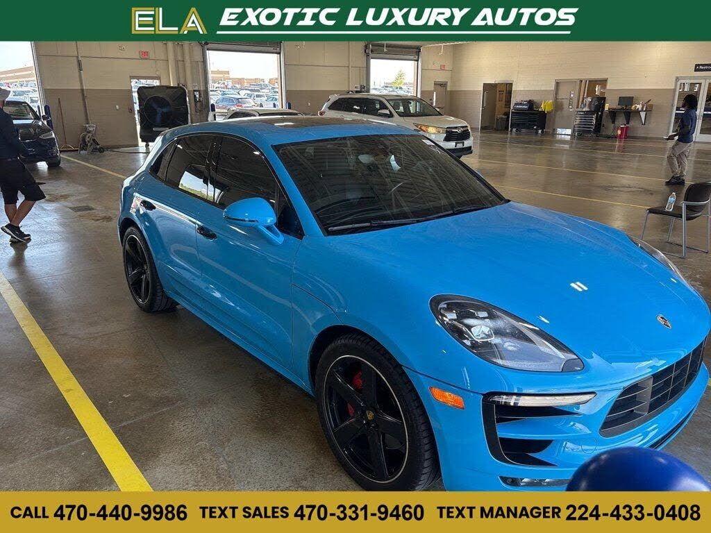 2017 PORSCHE Macan