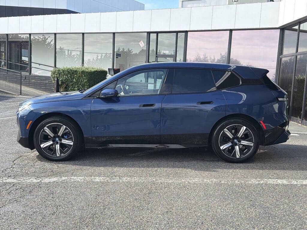 2024 BMW iX