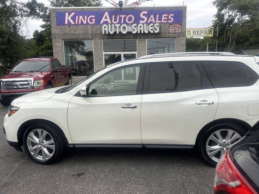 2018 NISSAN Pathfinder