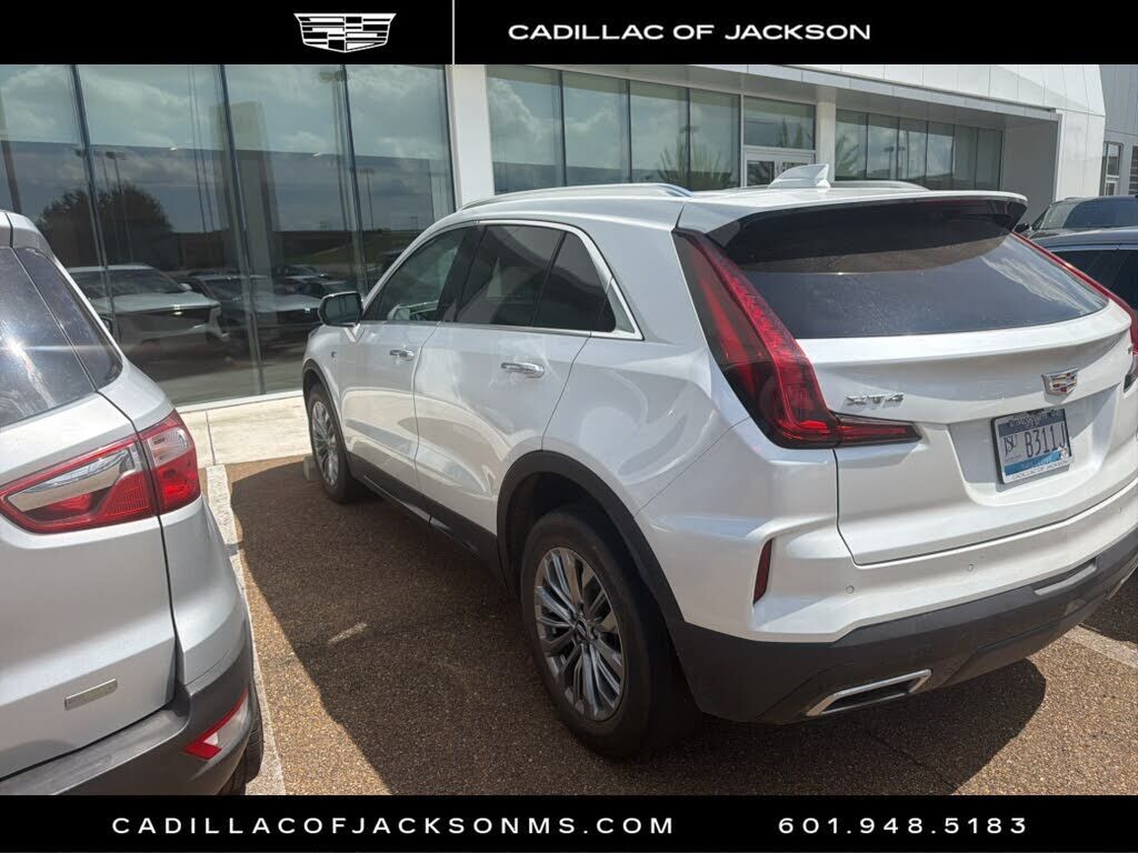 2024 CADILLAC XT4