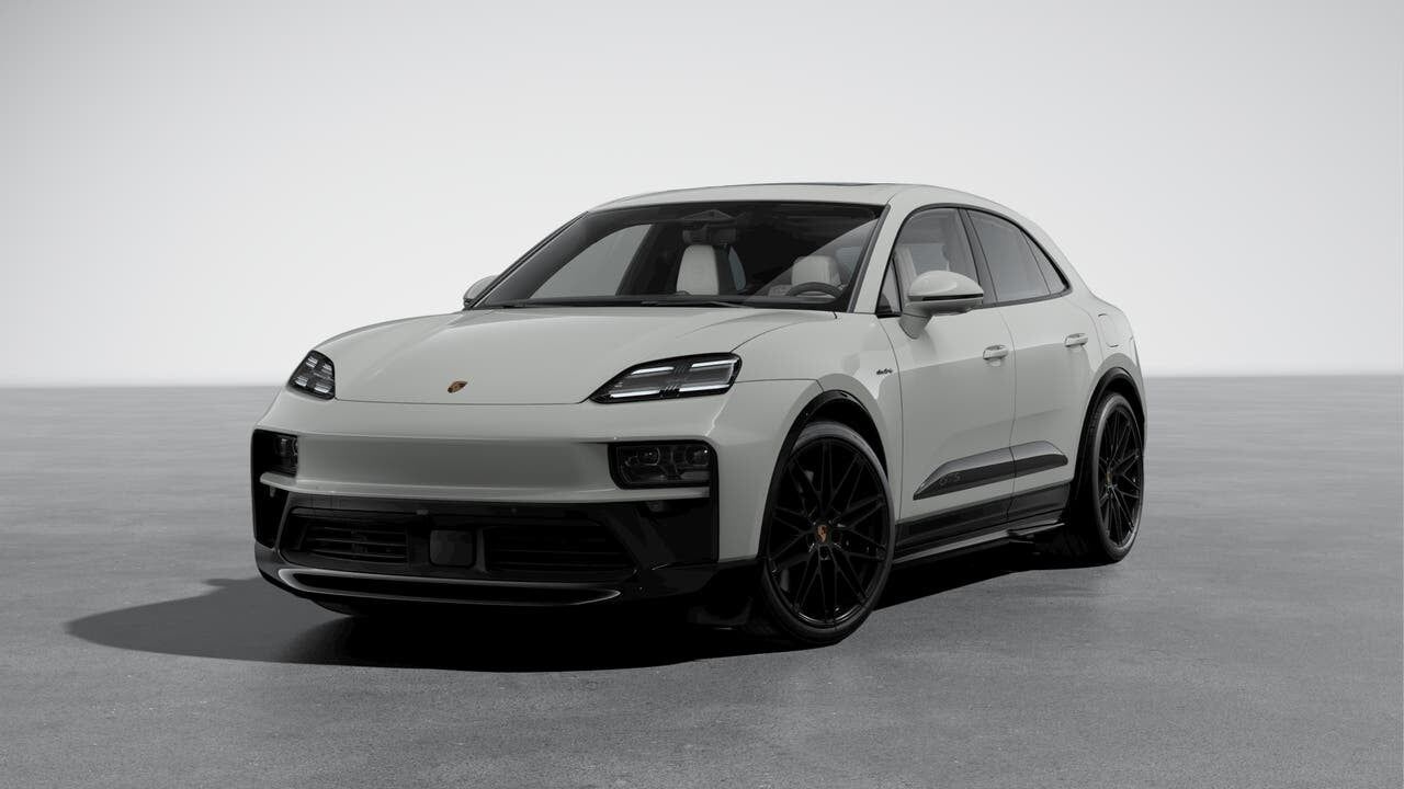 2026 PORSCHE Macan