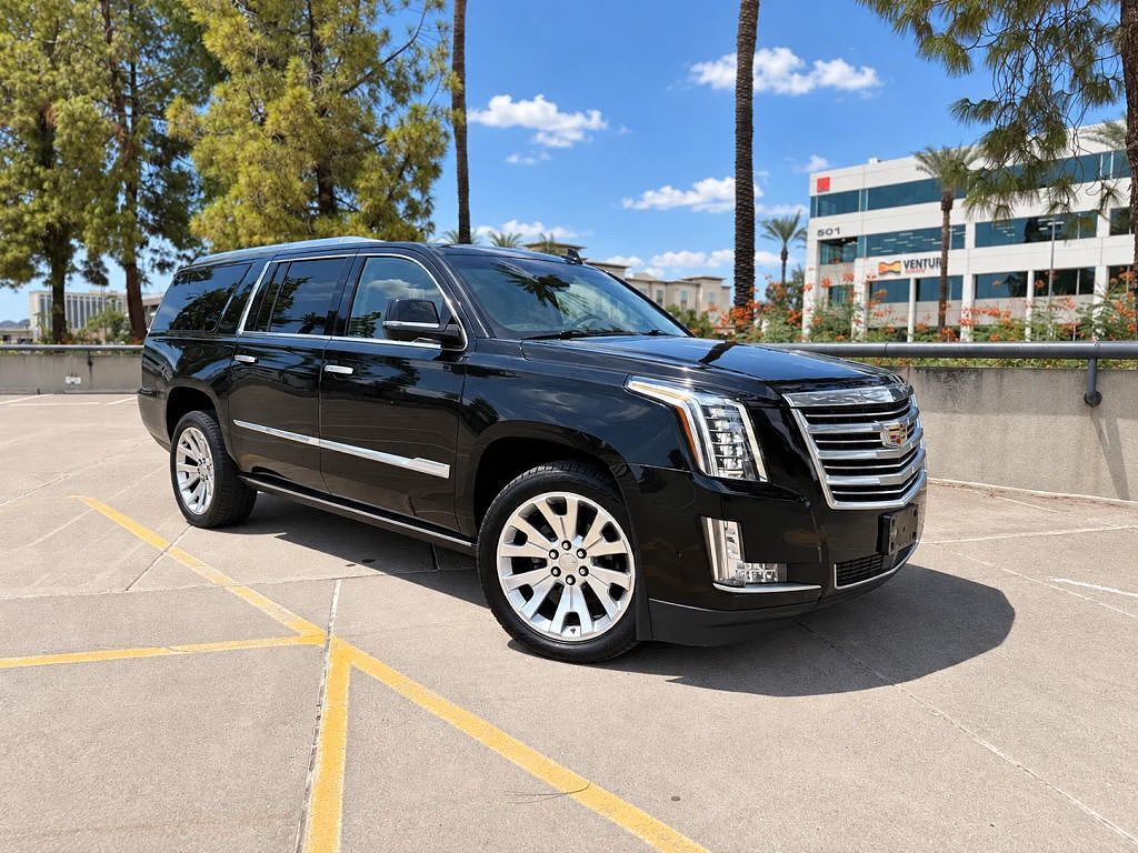 2018 CADILLAC Escalade ESV