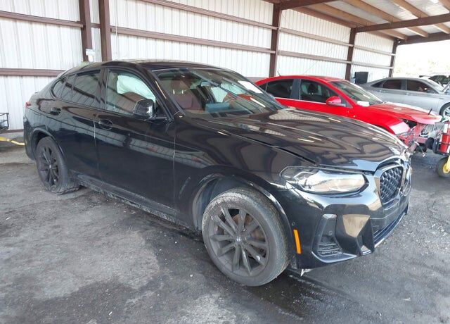 2023 BMW X4