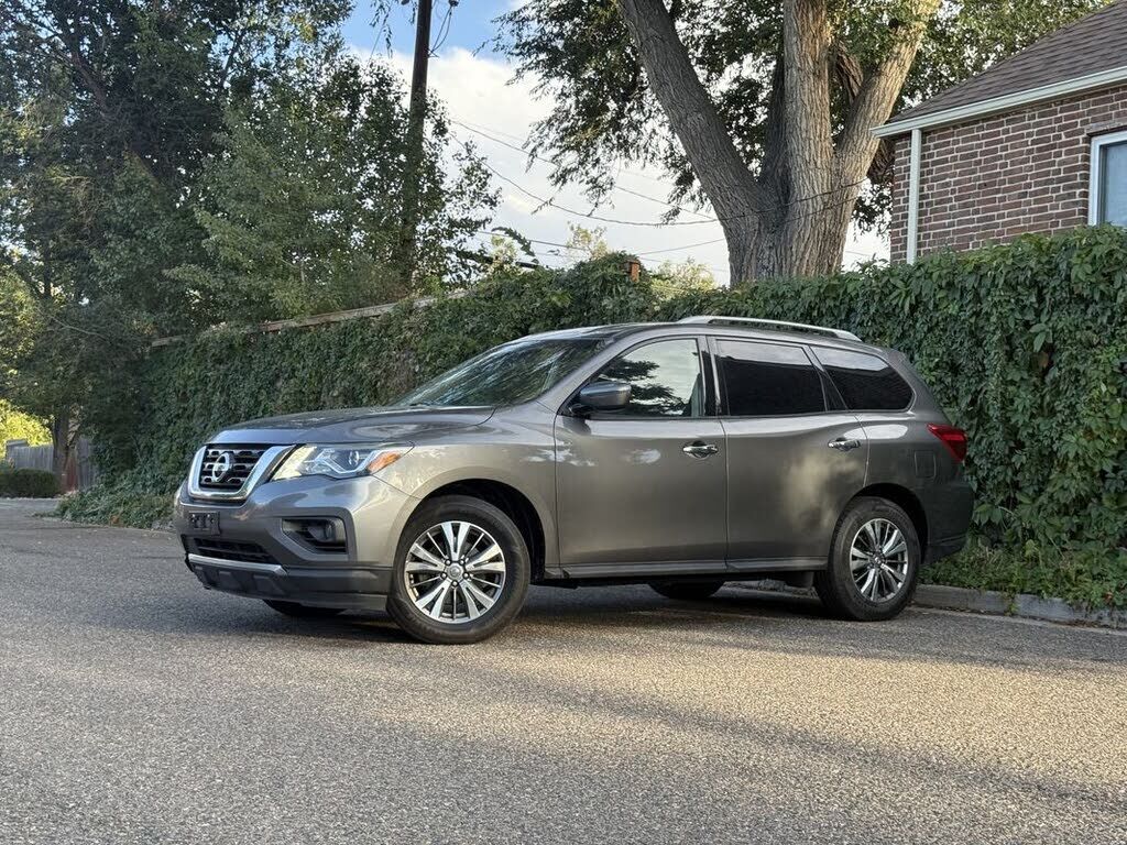 2019 NISSAN Pathfinder