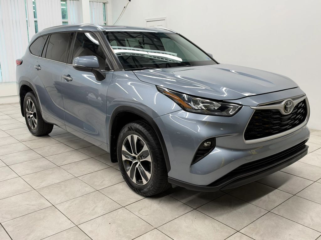 2020 TOYOTA Highlander