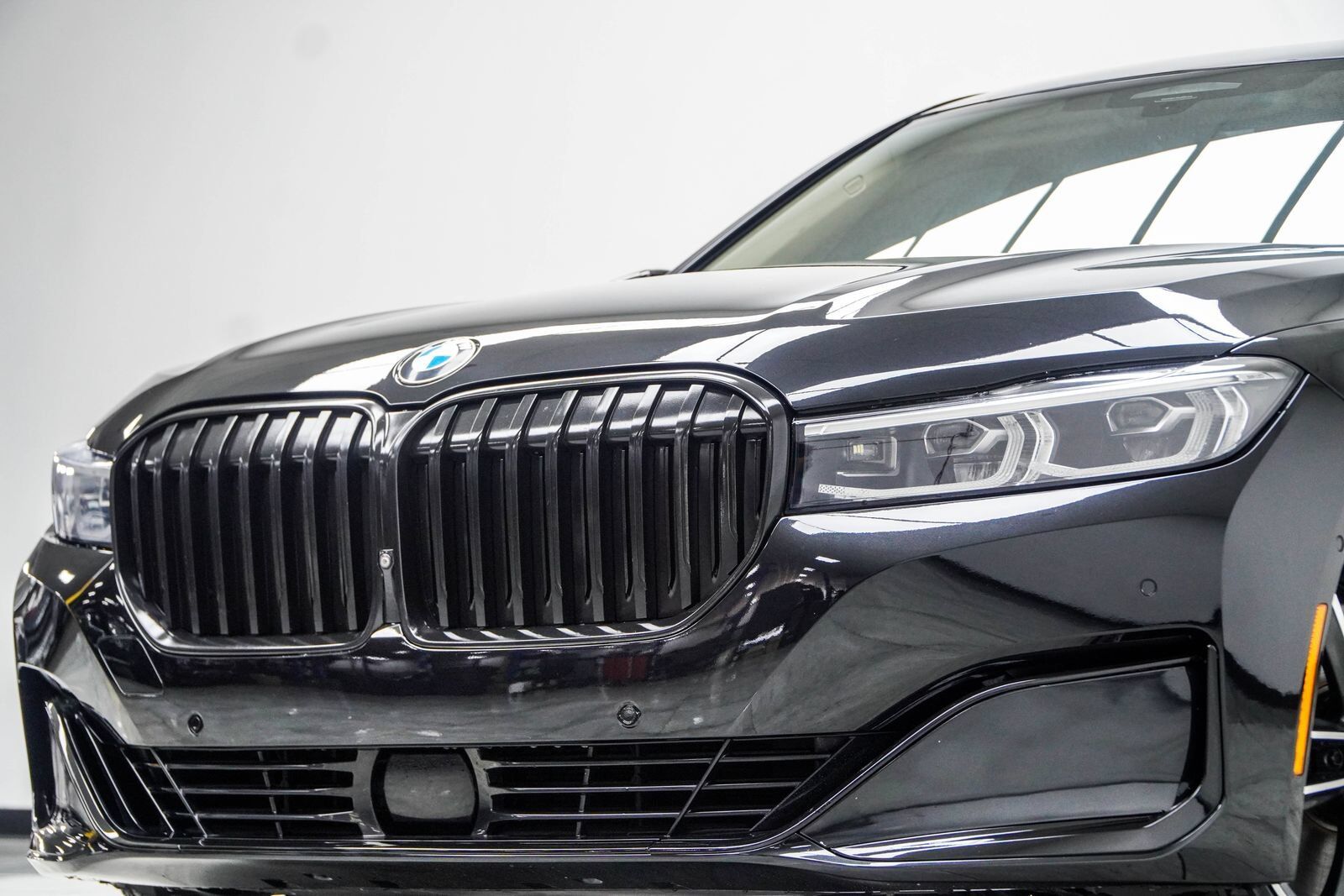 2022 BMW 750i