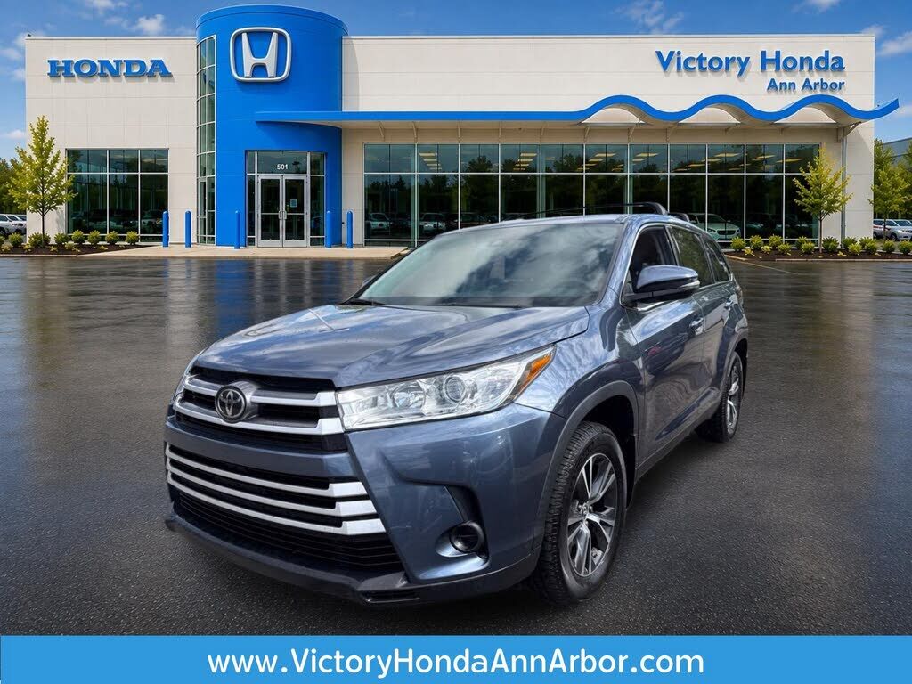 2019 TOYOTA Highlander
