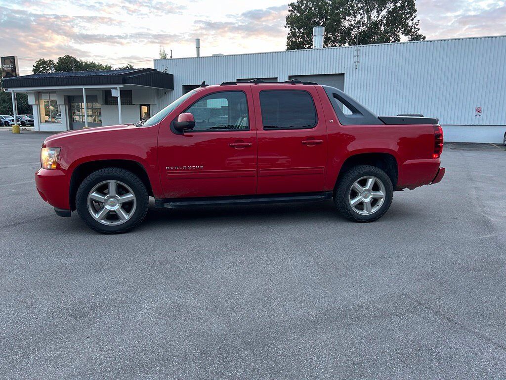 2011 CHEVROLET Avalanche