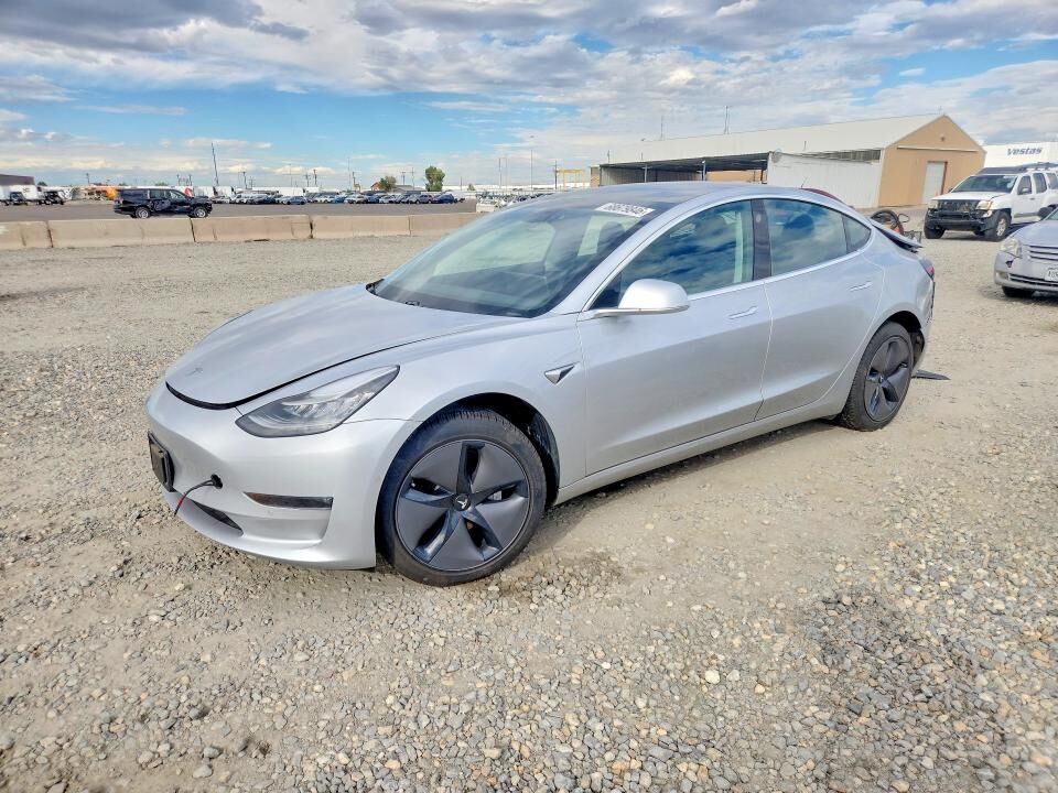 2018 TESLA Model 3