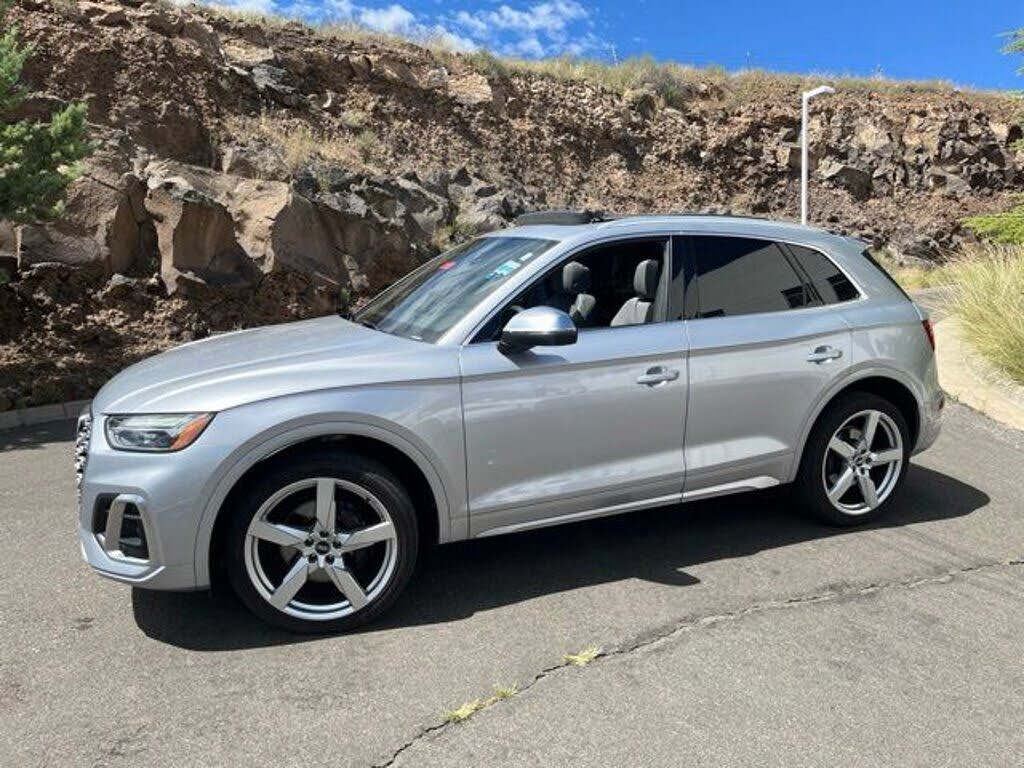 2022 AUDI SQ5