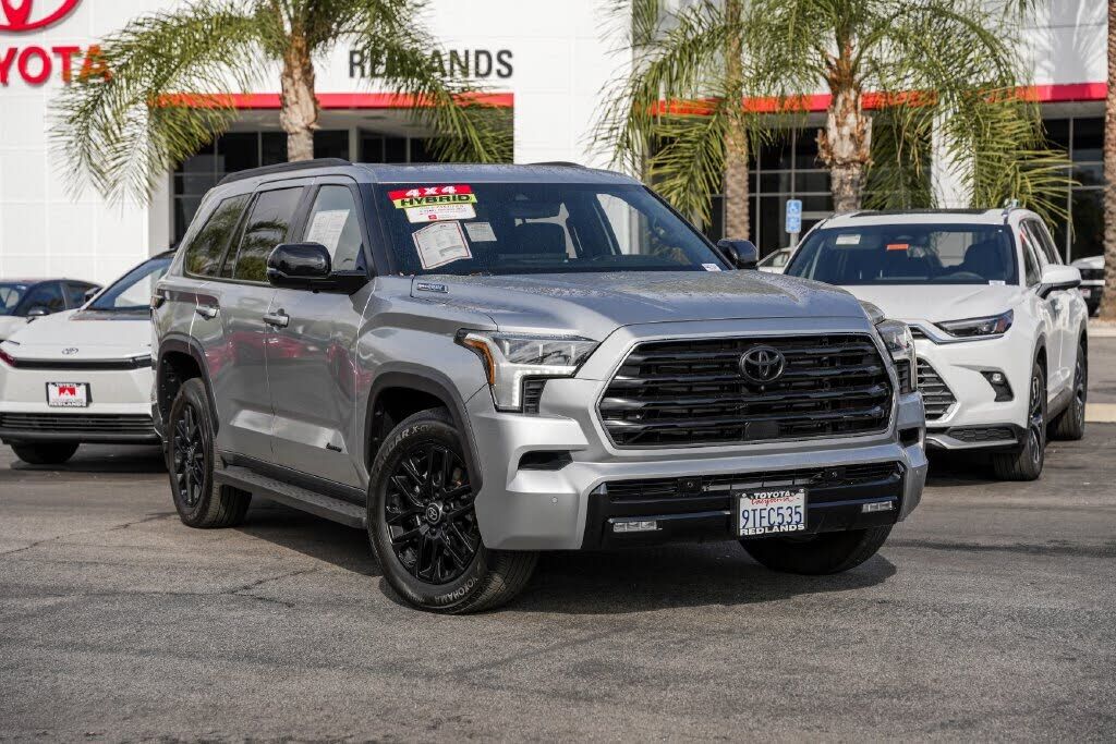 2025 TOYOTA Sequoia