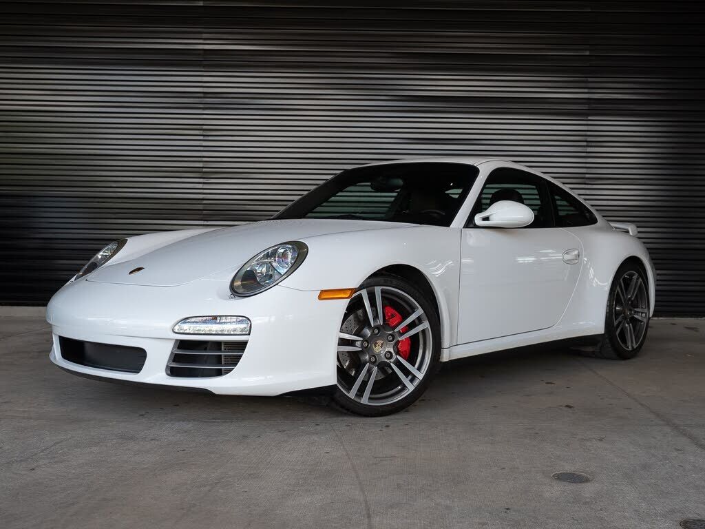 2010 PORSCHE 911