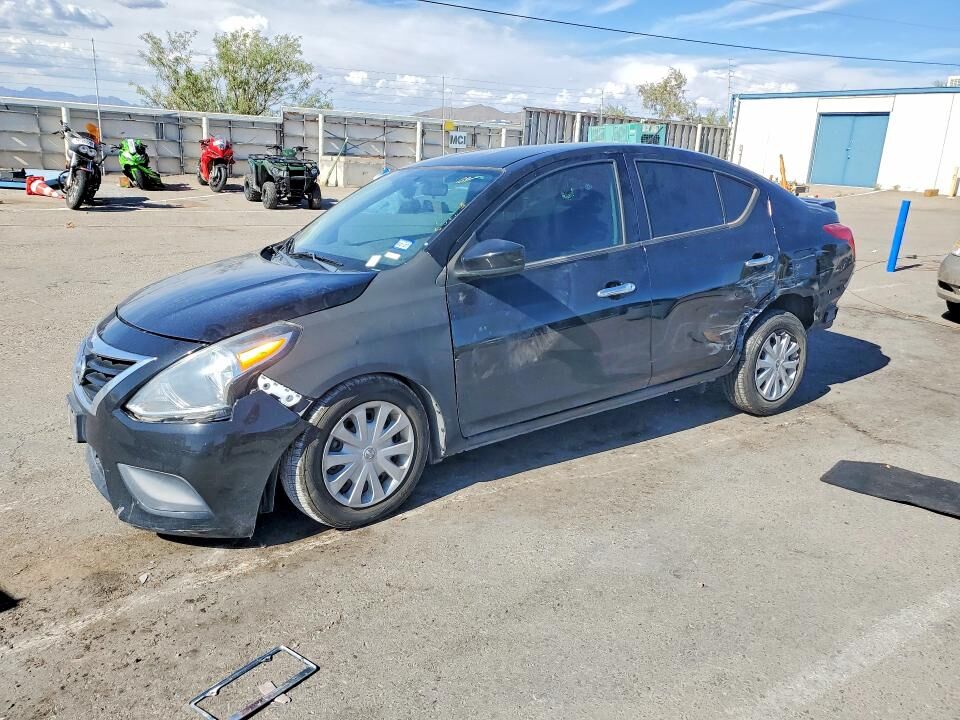 2019 NISSAN Versa