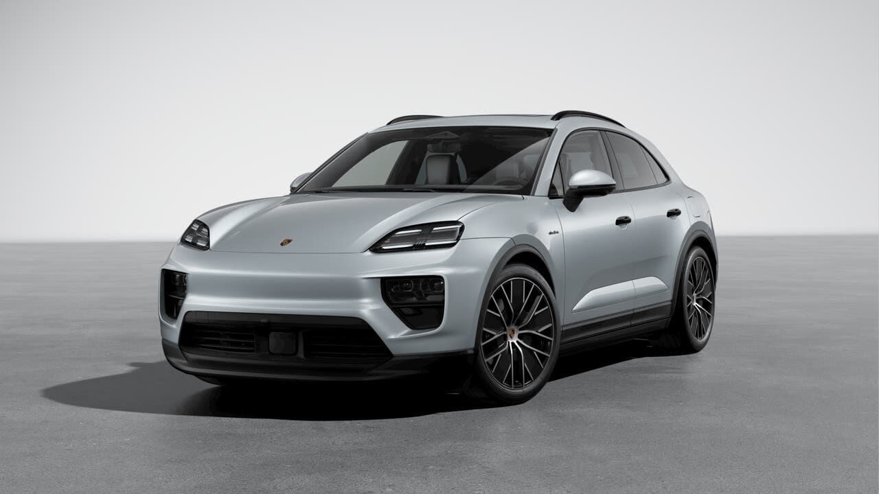 2026 PORSCHE Macan