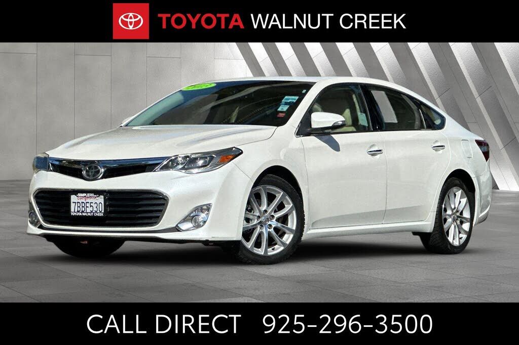 2013 TOYOTA Avalon