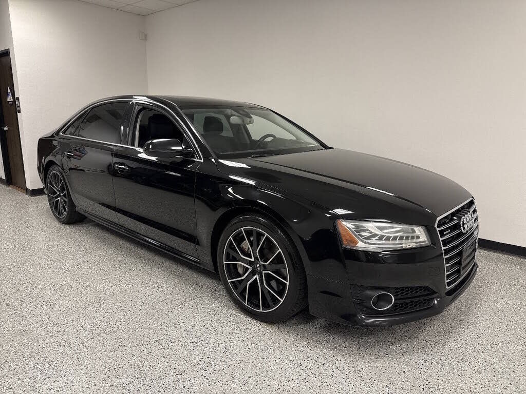 2018 AUDI A8