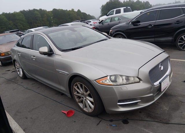 2011 JAGUAR XJ