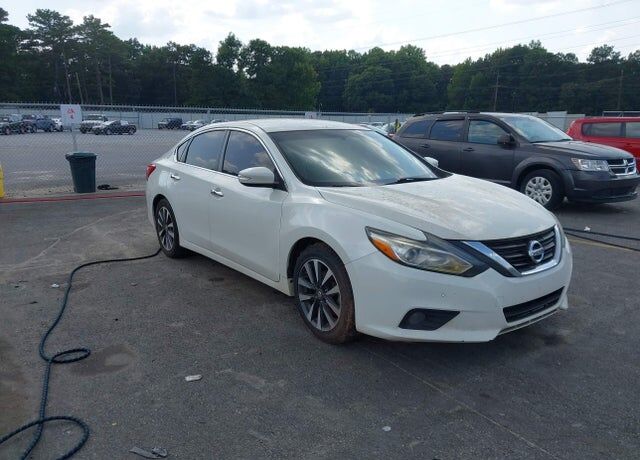 2017 NISSAN Altima