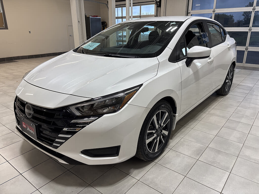 2025 NISSAN Versa
