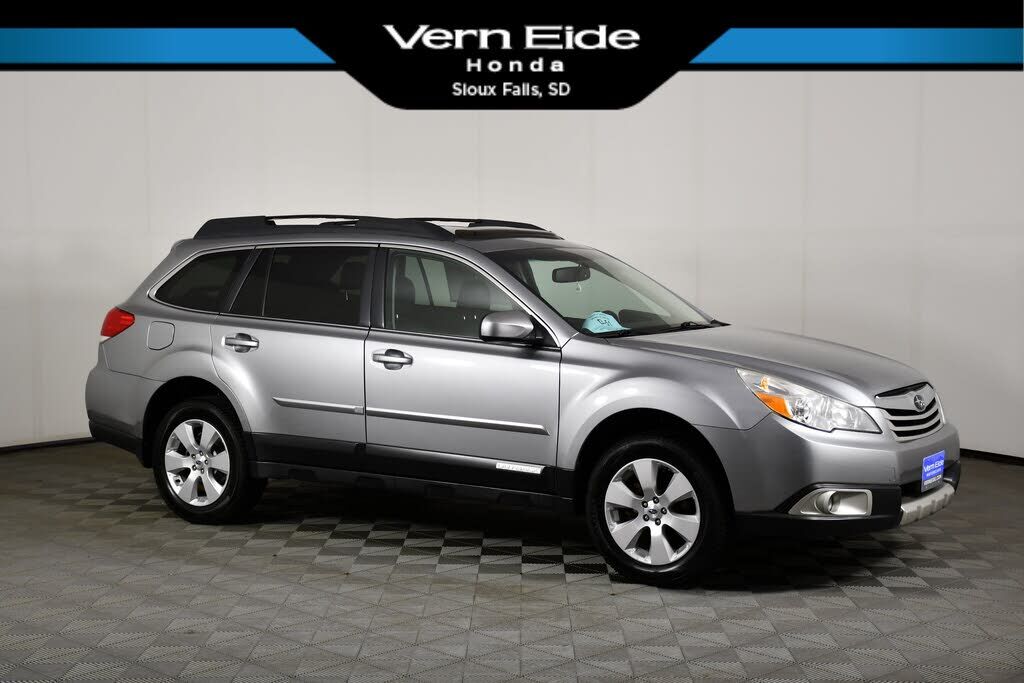 2011 SUBARU Outback