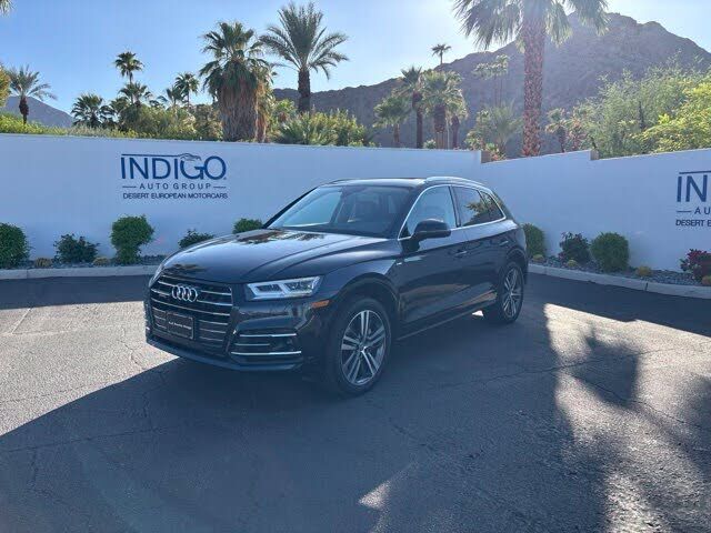 2020 AUDI Q5 e