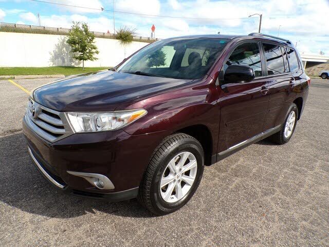 2011 TOYOTA Highlander