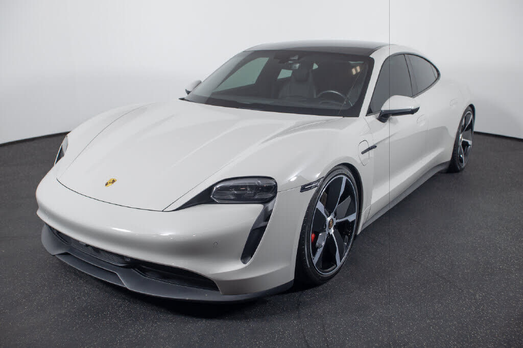 2021 PORSCHE Taycan