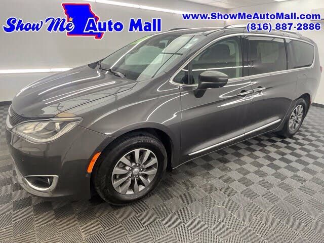 2019 CHRYSLER Pacifica