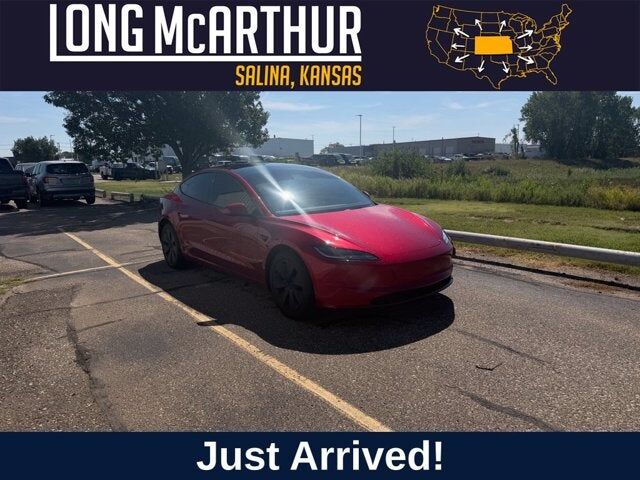 2025 TESLA Model 3