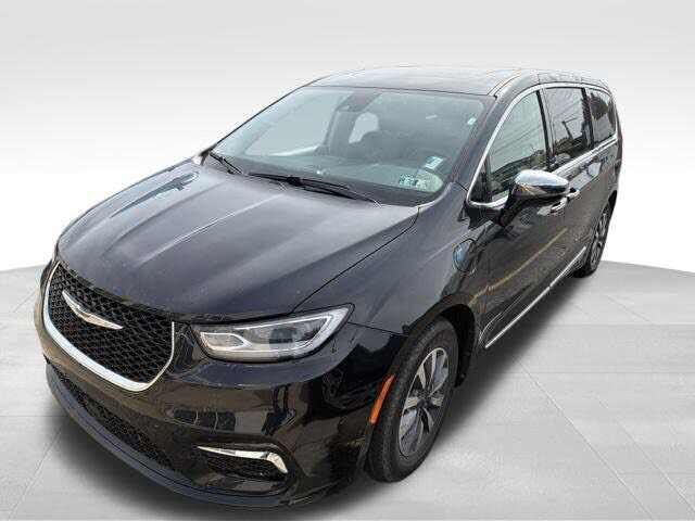 2023 CHRYSLER Pacifica