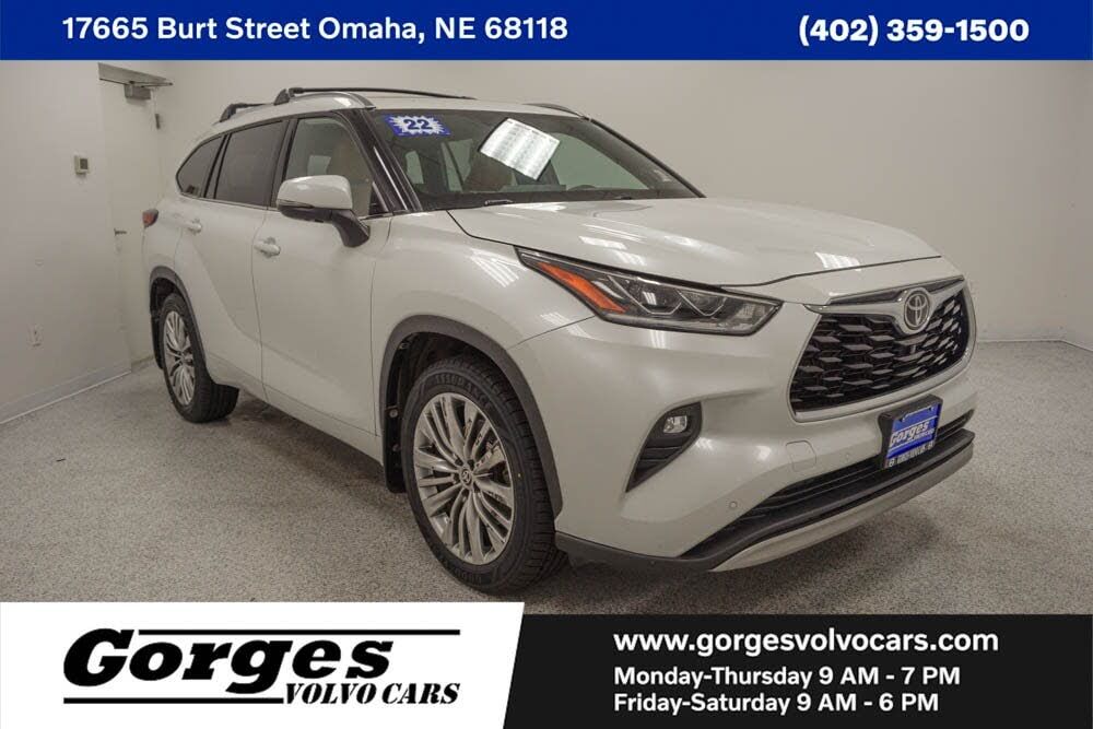 2022 TOYOTA Highlander