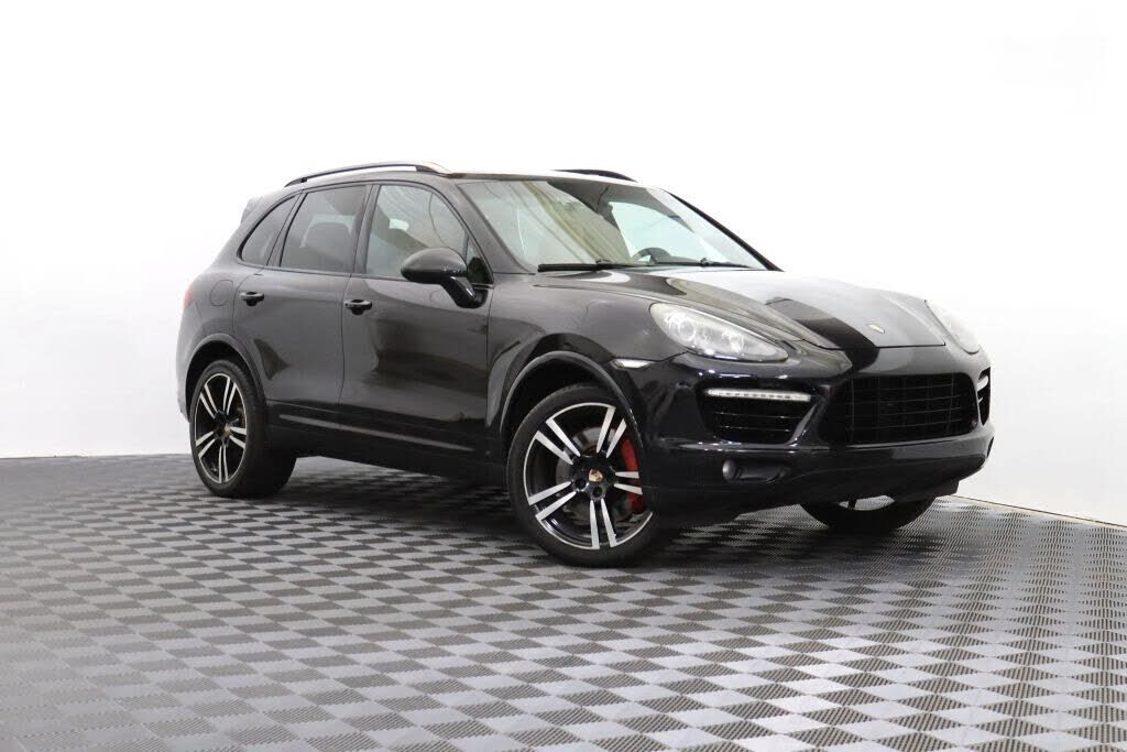 2014 PORSCHE Cayenne