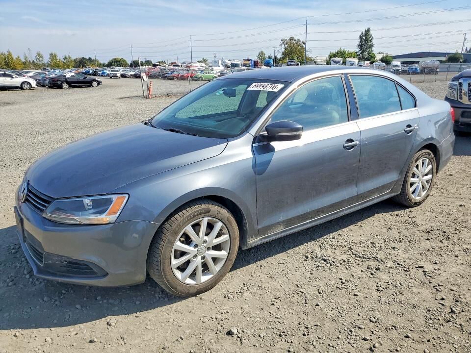 2013 VOLKSWAGEN Jetta