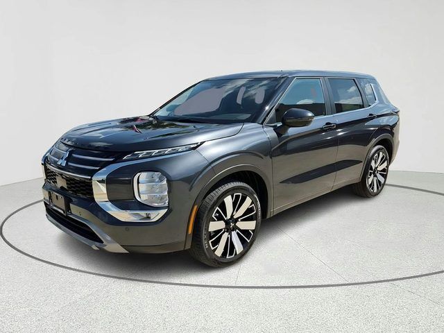 2025 MITSUBISHI Outlander