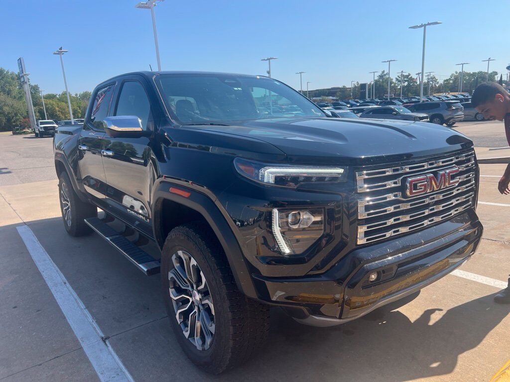 2024 GMC Canyon