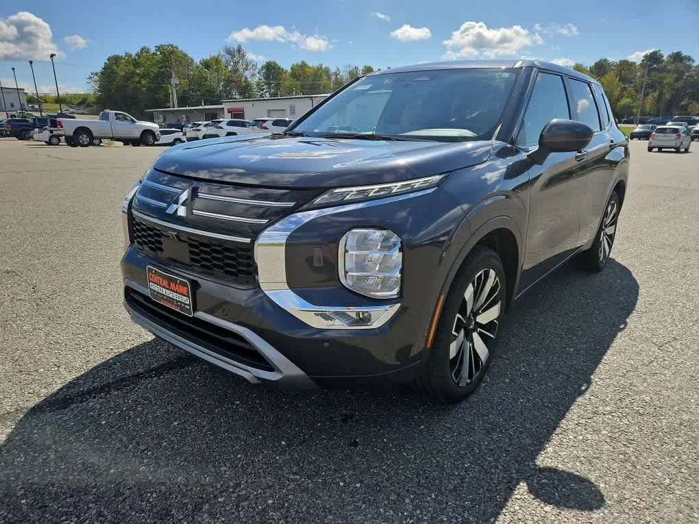 2025 MITSUBISHI Outlander