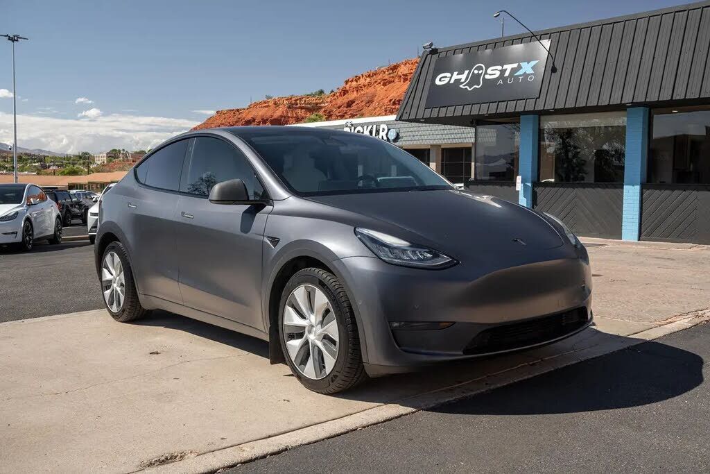 2021 TESLA Model Y