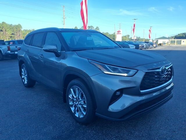 2026 TOYOTA Highlander