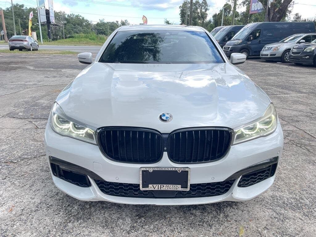 2016 BMW 750i