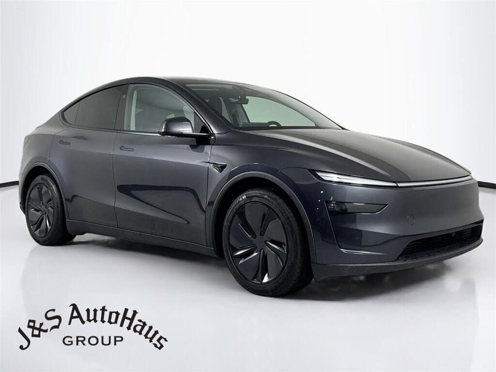 2026 TESLA Model Y