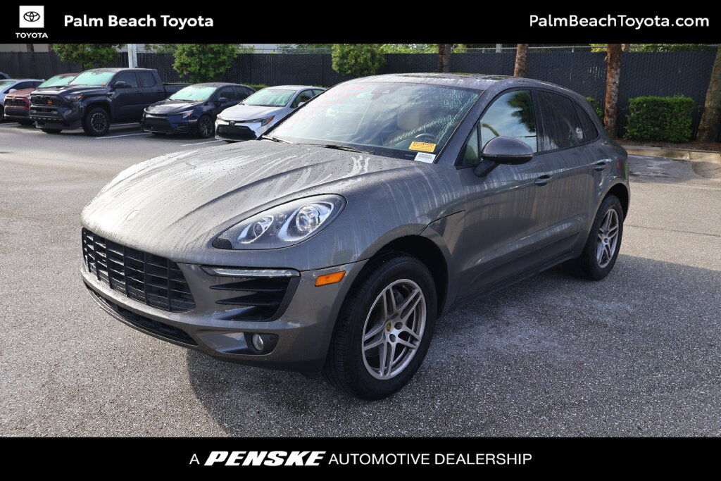 2018 PORSCHE Macan