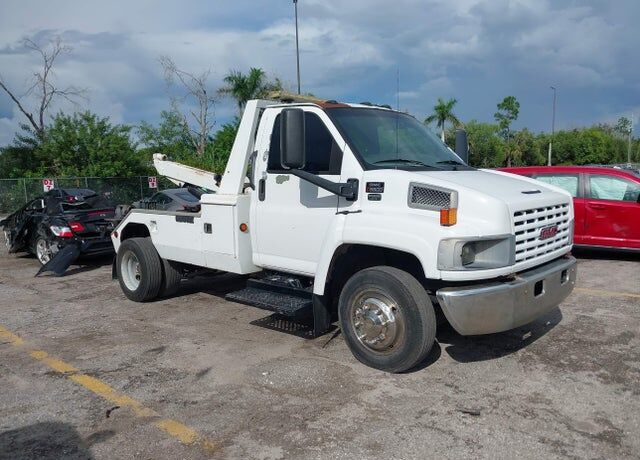 2005 GMC C5
