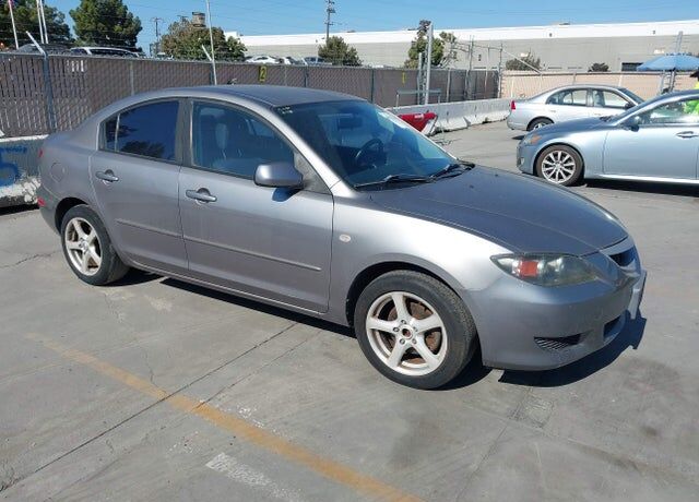 2005 MAZDA Mazda3