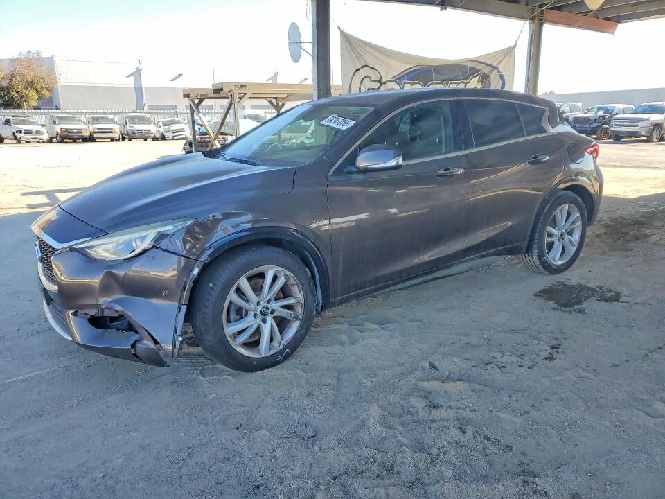 2018 INFINITI QX30
