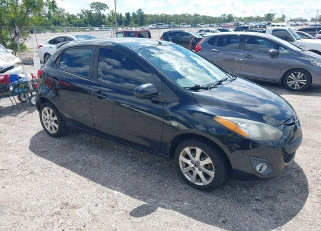 2014 MAZDA Mazda2