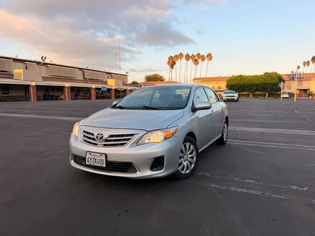 2013 TOYOTA Corolla