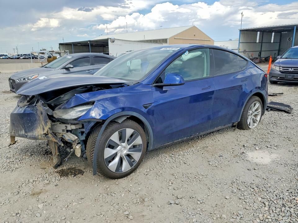 2022 TESLA Model Y